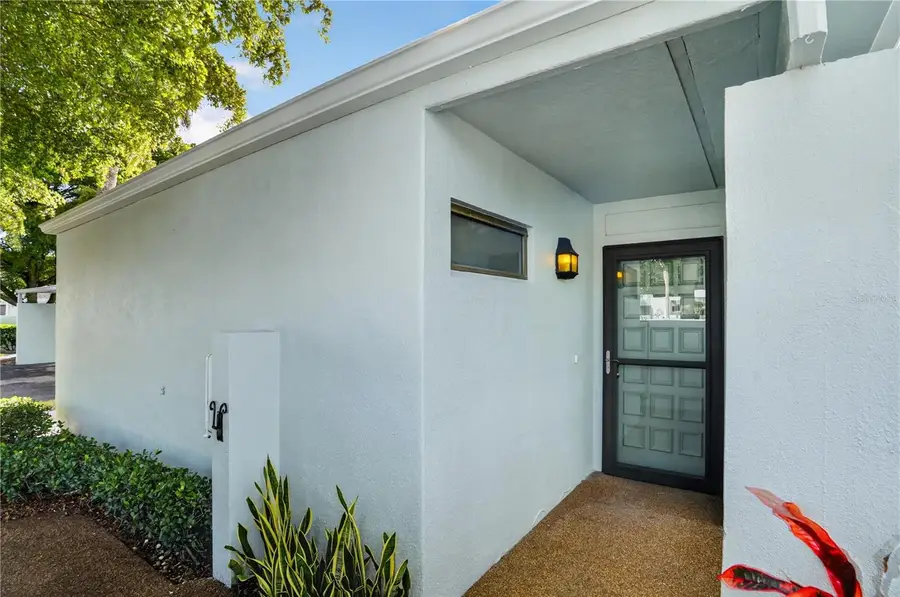 2319 Lakeside Mews #B3, Sarasota, FL 34235 - #3