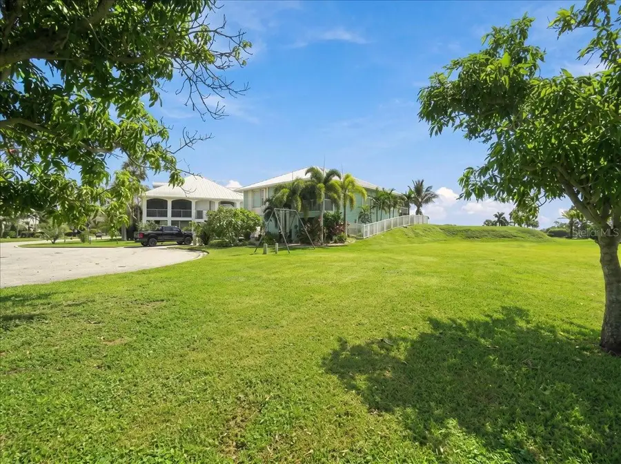 71 Island Court, Terra Ceia, FL 34250 - #3