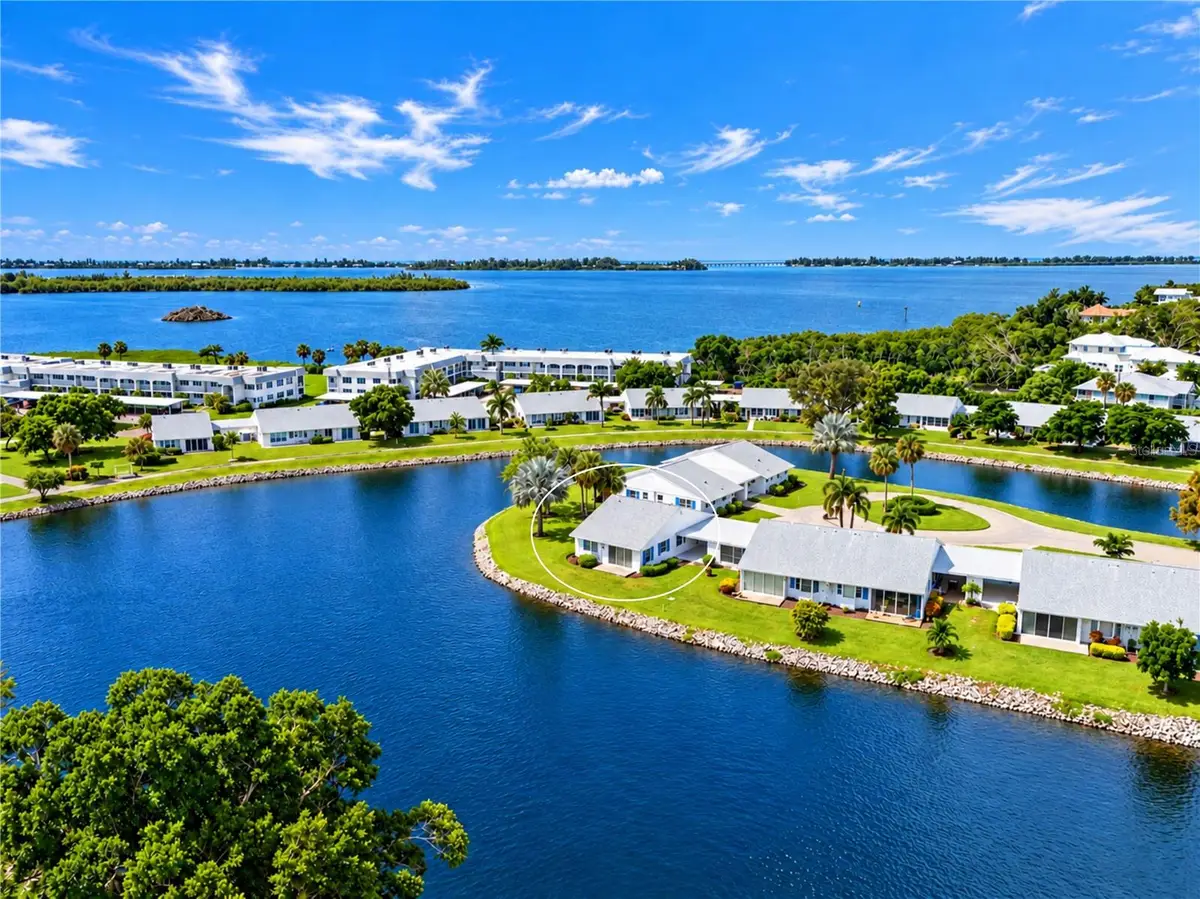4605 Lexington Circle, Bradenton, FL 34210 - #1