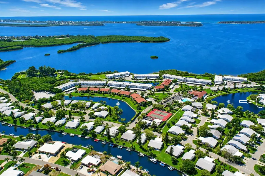 4605 Lexington Circle, Bradenton, FL 34210 - #2