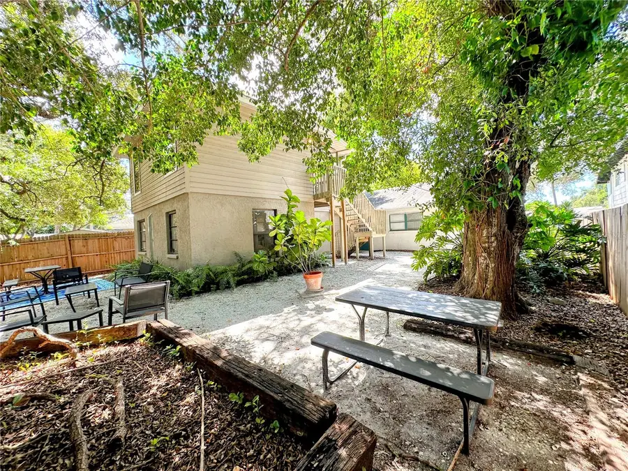 4711 Hollingsworth Avenue, Sarasota, FL 34233 - #2