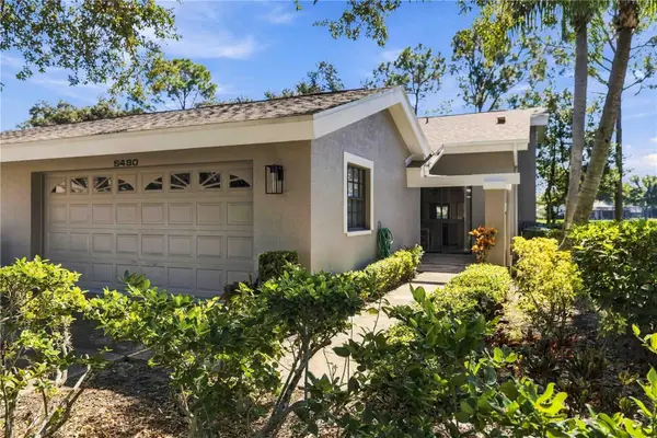 5480 Hampstead Heath #14, SARASOTA, FL 34235