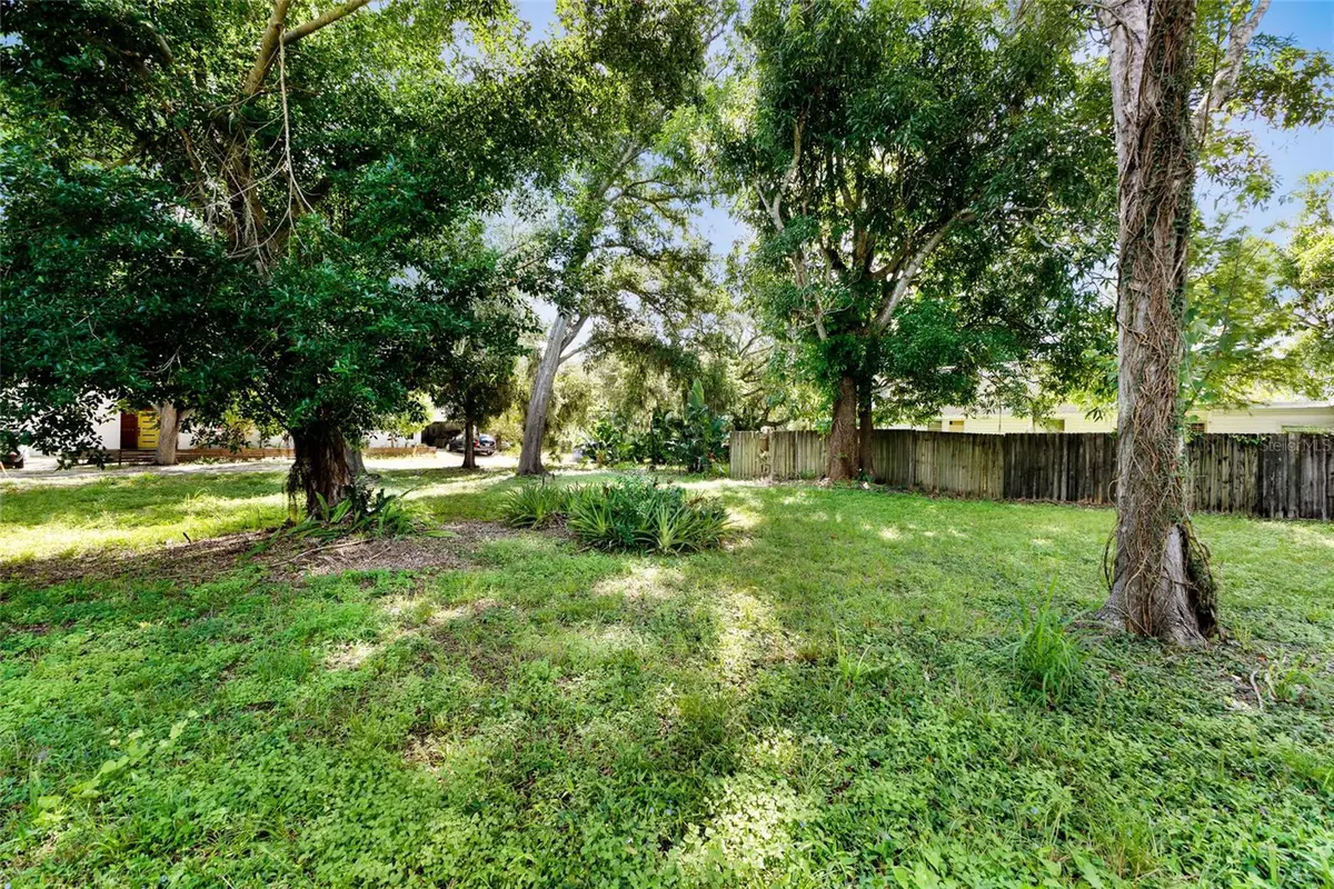 2423 Hickory Avenue, Sarasota, FL 34234 - #1