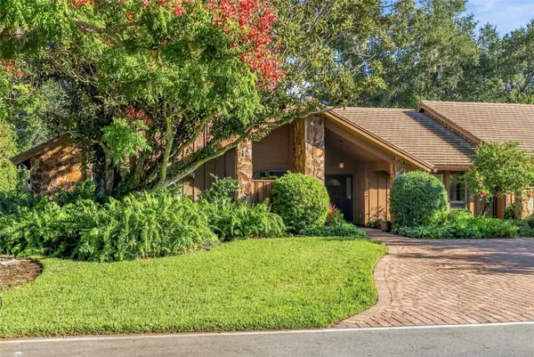 5122 Kestral Park S, SARASOTA, FL 34231