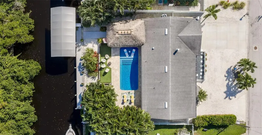 902 25th Avenue W, Palmetto, FL 34221 - #3