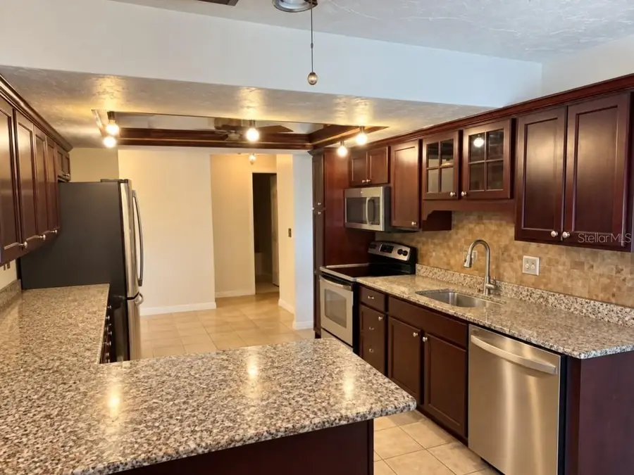 4686 Glebe Farm Road, Sarasota, FL 34235 - #3