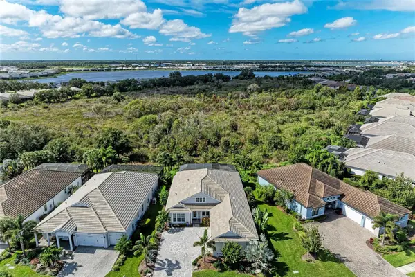8269 Grande Shores Drive, SARASOTA, FL 34240