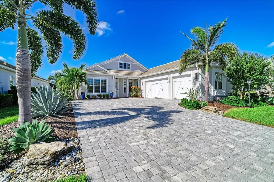 8269 Grande Shores Drive, Sarasota, FL 34240 - #2