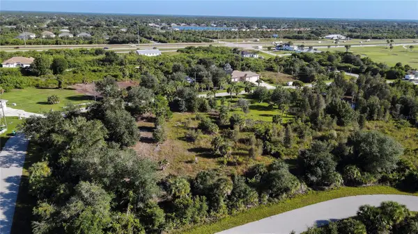7022 Landrum Circle, PORT CHARLOTTE, FL 33981