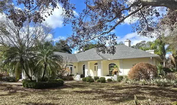 2409 Berkshire Drive, WINTER HAVEN, FL 33884