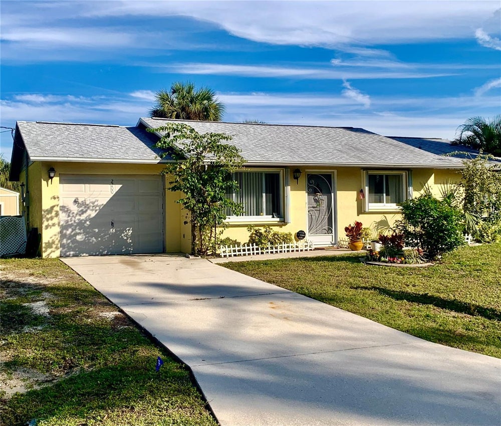 2200 Barksdale Street, PORT CHARLOTTE, FL 33948 BHGRE