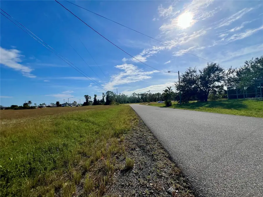 1515 NE 32nd Lane, Cape Coral, FL 33909 - Image #3