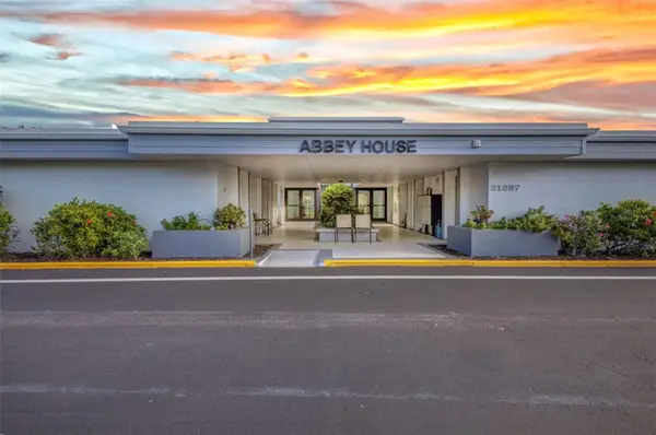 21287 Gertrude Avenue #211, PORT CHARLOTTE, FL 33952