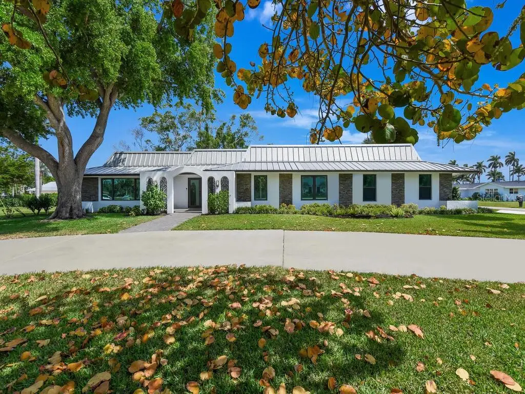 6923 Old Whiskey Creek Drive, Fort Myers, FL 33919 - Image #1