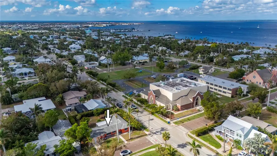 303 Gill Street, Punta Gorda, FL 33950 - Image #2