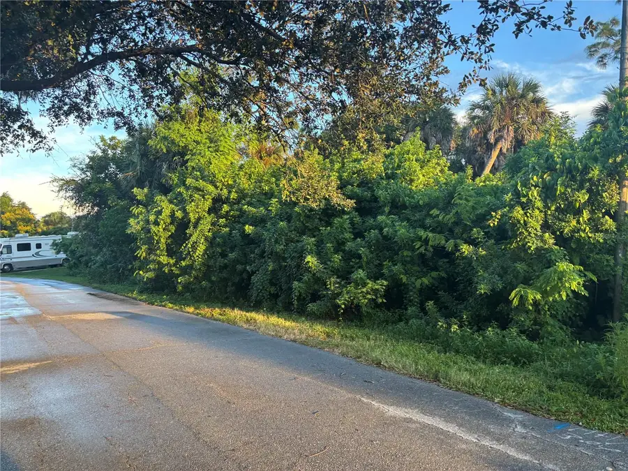 1237 Pike Avenue Nw, Port Charlotte, FL 33948 - Image #3