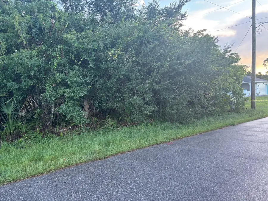 1087 Kennwood Avenue, Port Charlotte, FL 33948 - Image #2