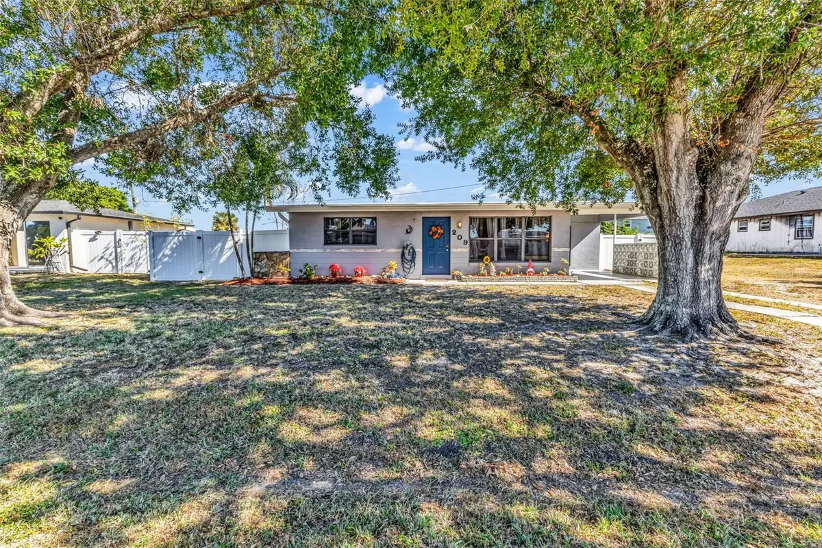 209 Seminole Boulevard Nw, Port Charlotte, FL 33952 - Image #1