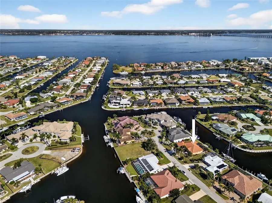 132 Crescent Drive, Punta Gorda, FL 33950 - Image #2