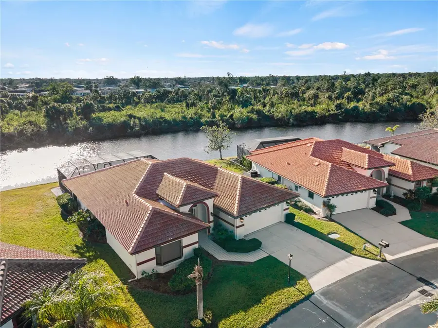 1946 Cove Pointe Drive, Venice, FL 34293 - Image #2