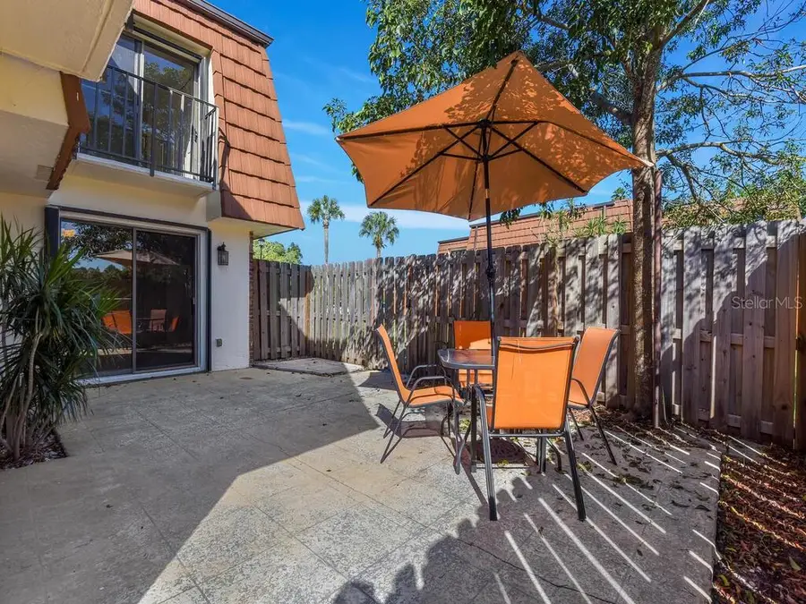 1450 Park Shore Circle #3, Fort Myers, FL 33901 - Image #2