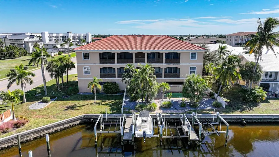 290 Lewis Circle #121, Punta Gorda, FL 33950 - Image #2