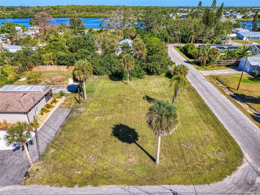 610 Coquina Court, Nokomis, FL 34275 - Image #2