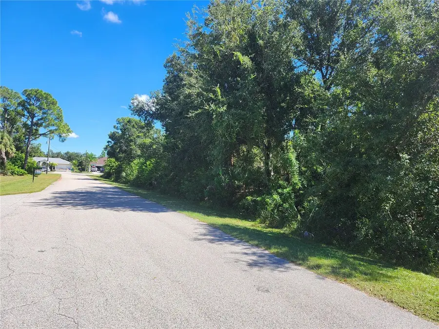 17517 Elmwood Avenue, Port Charlotte, FL 33948 - Image #3