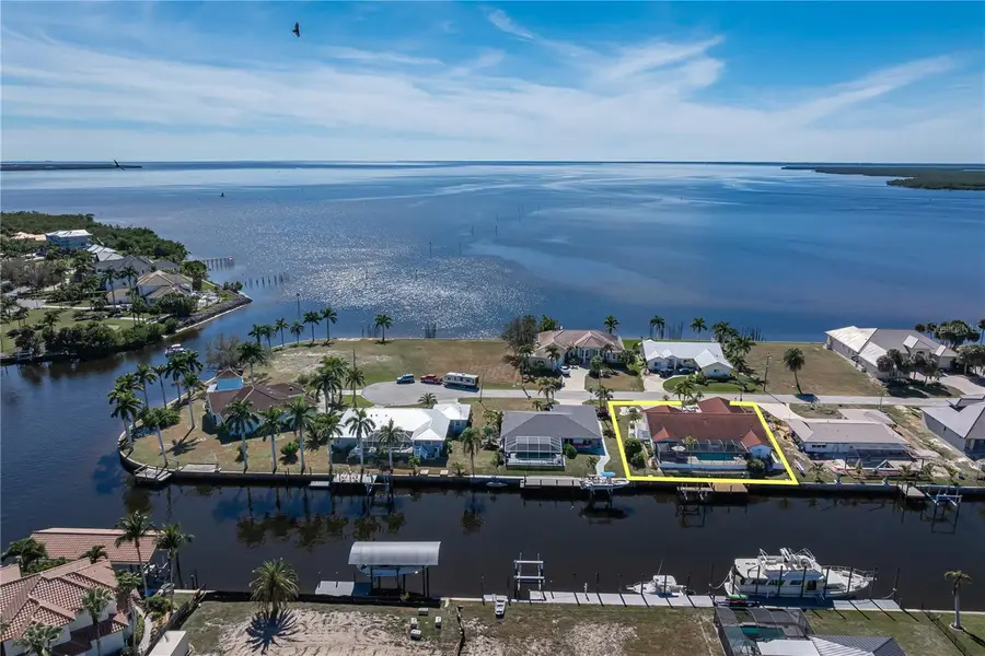 136 Creek Drive Se, Port Charlotte, FL 33952 - Image #2