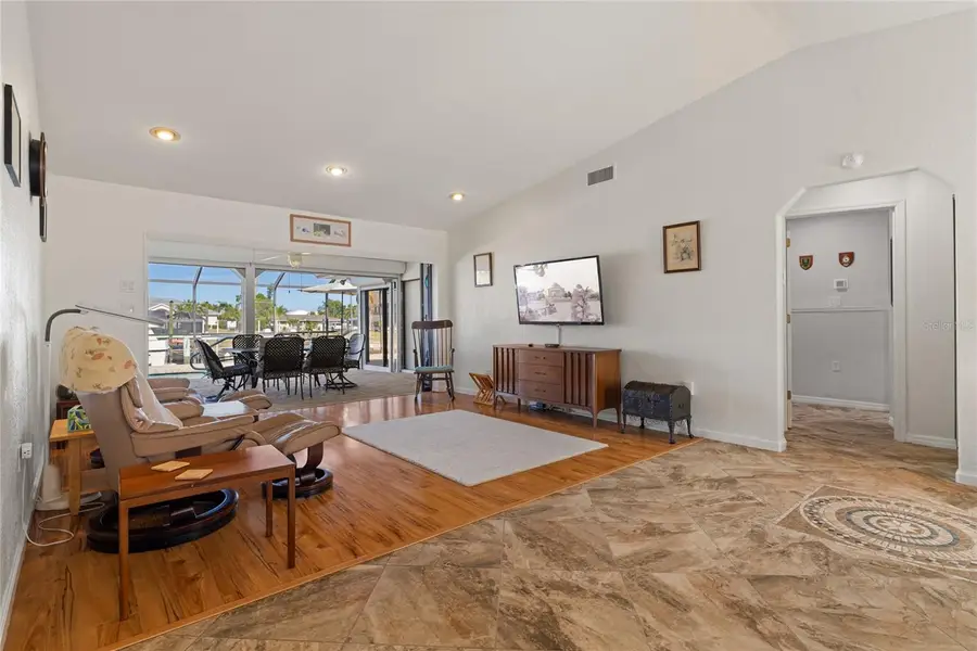 136 Creek Drive Se, Port Charlotte, FL 33952 - Image #3