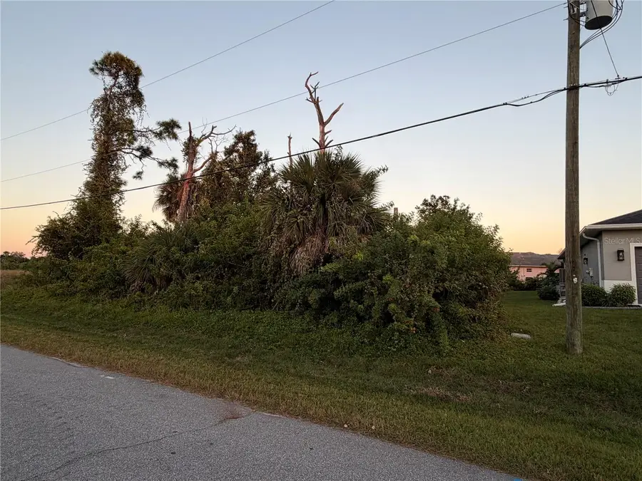 113 Opal Dr, Rotonda West, FL 33947 - Image #2