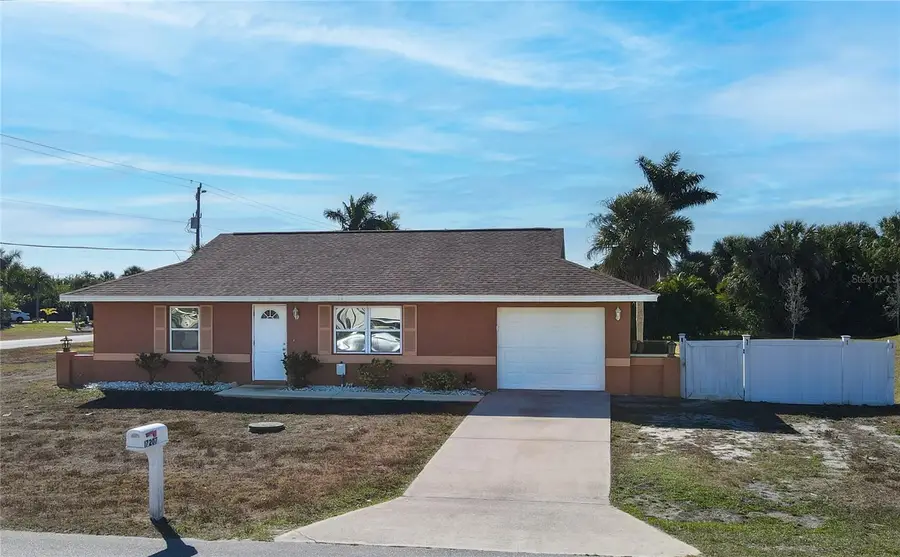 17207 Seashore Avenue, Port Charlotte, FL 33948 - Image #2