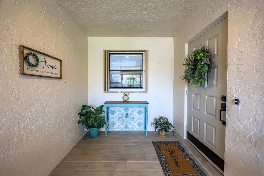 5678 Balkan Court, Fort Myers, FL 33919 - Image #3