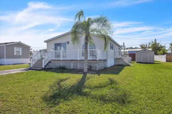 2601 Carl Avenue, PUNTA GORDA, FL 33950