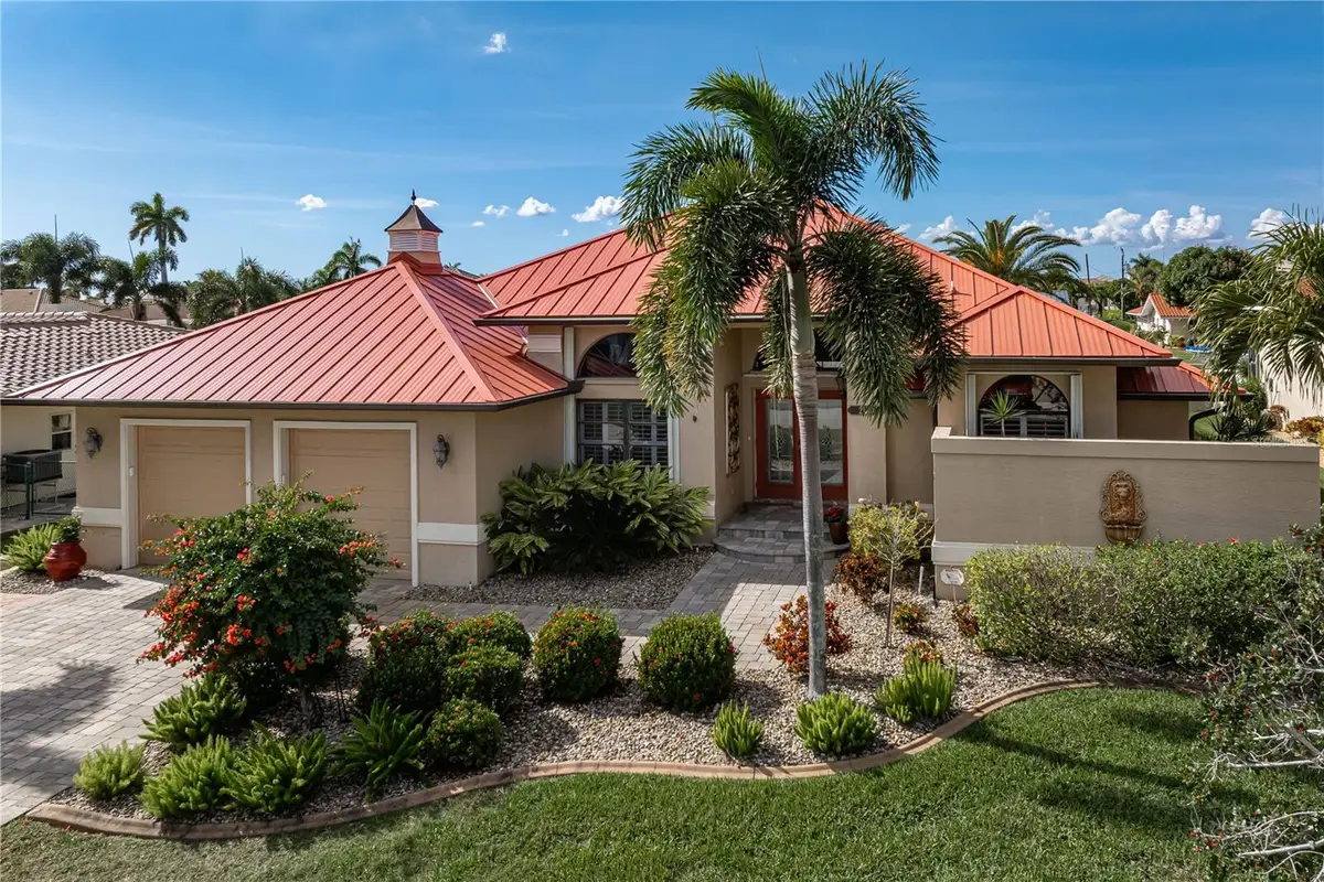 2150 Palm Tree Drive, Punta Gorda, FL 33950 - Image #1