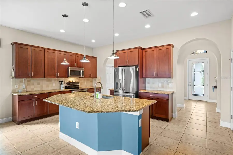 10275 Ashbrook Court, Fort Myers, FL 33913 - Image #2