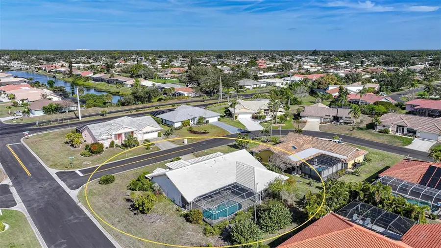 401 Firethorn Avenue, Englewood, FL 34223 - Image #3