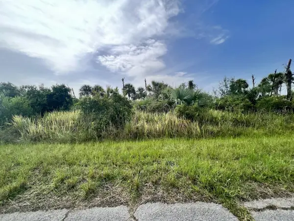 Ewen Drive, NORTH PORT, FL 34288