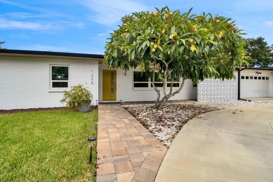 1208 De Narvaez Avenue, Bradenton, FL 34209 - Image #3