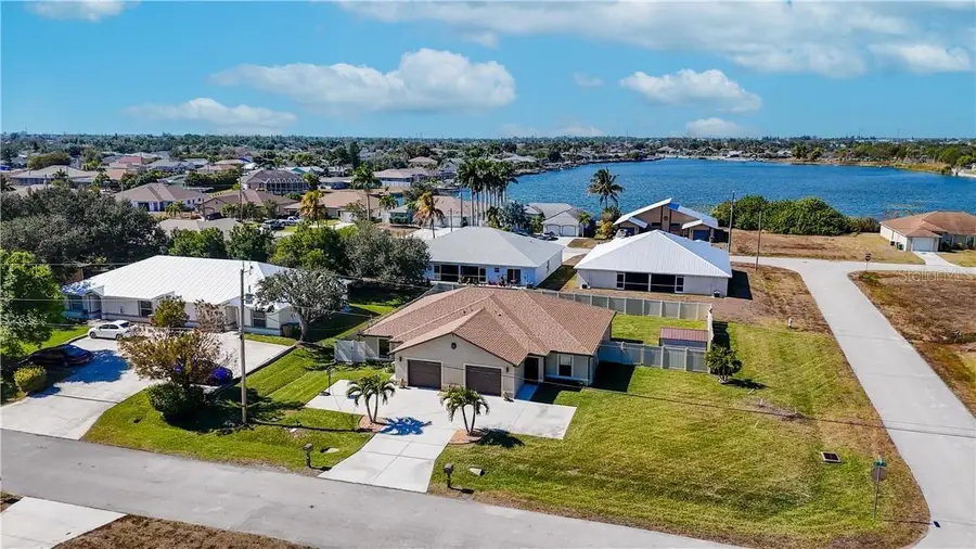 528 SE 5th Place, Cape Coral, FL 33990 - #2