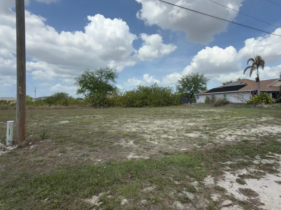 2206 NE 1st Place, Cape Coral, FL 33909 - #2