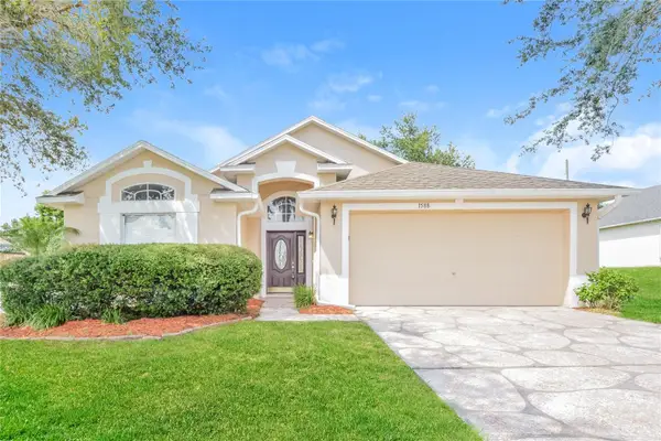 1588 Silhouette Drive, CLERMONT, FL 34711