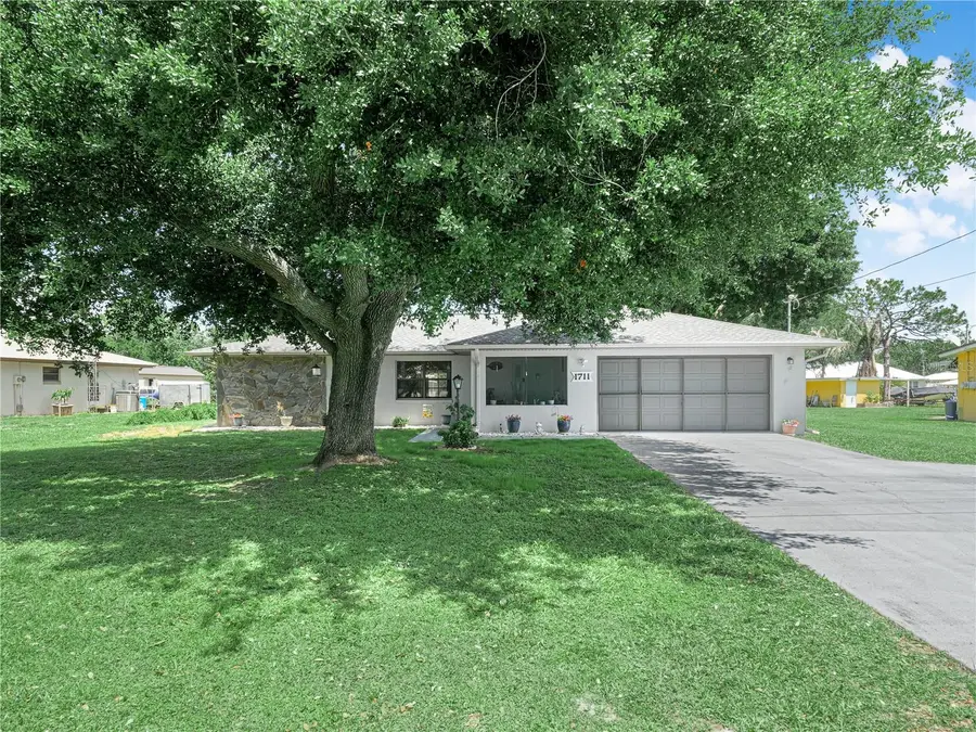 1711 Lake Clay Drive, Lake Placid, FL 33852 - #2
