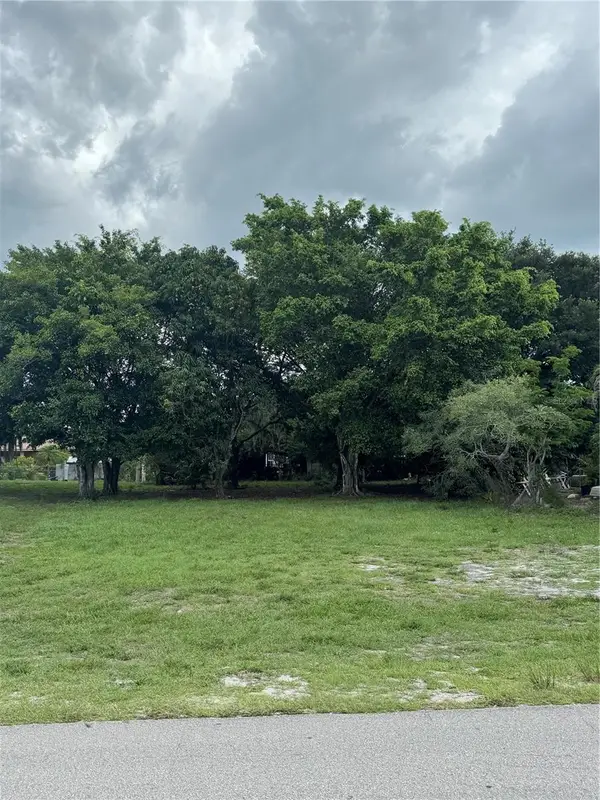 Washington Avenue, IMMOKALEE, FL 34142