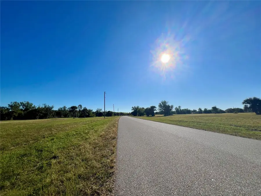 17 Brig Circle E, Placida, FL 33946 - #2