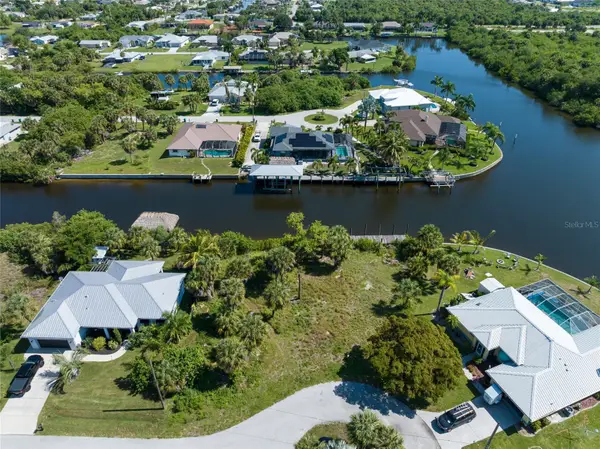 19188 New Haven Court, PORT CHARLOTTE, FL 33948