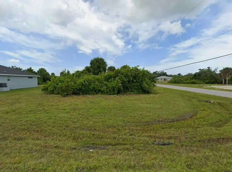 117 Arrow Lane, Rotonda West, FL 33947 - #3
