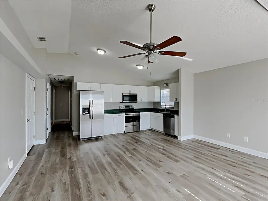 5500 Crissman Drive N, Saint Petersburg, FL 33714 - #2