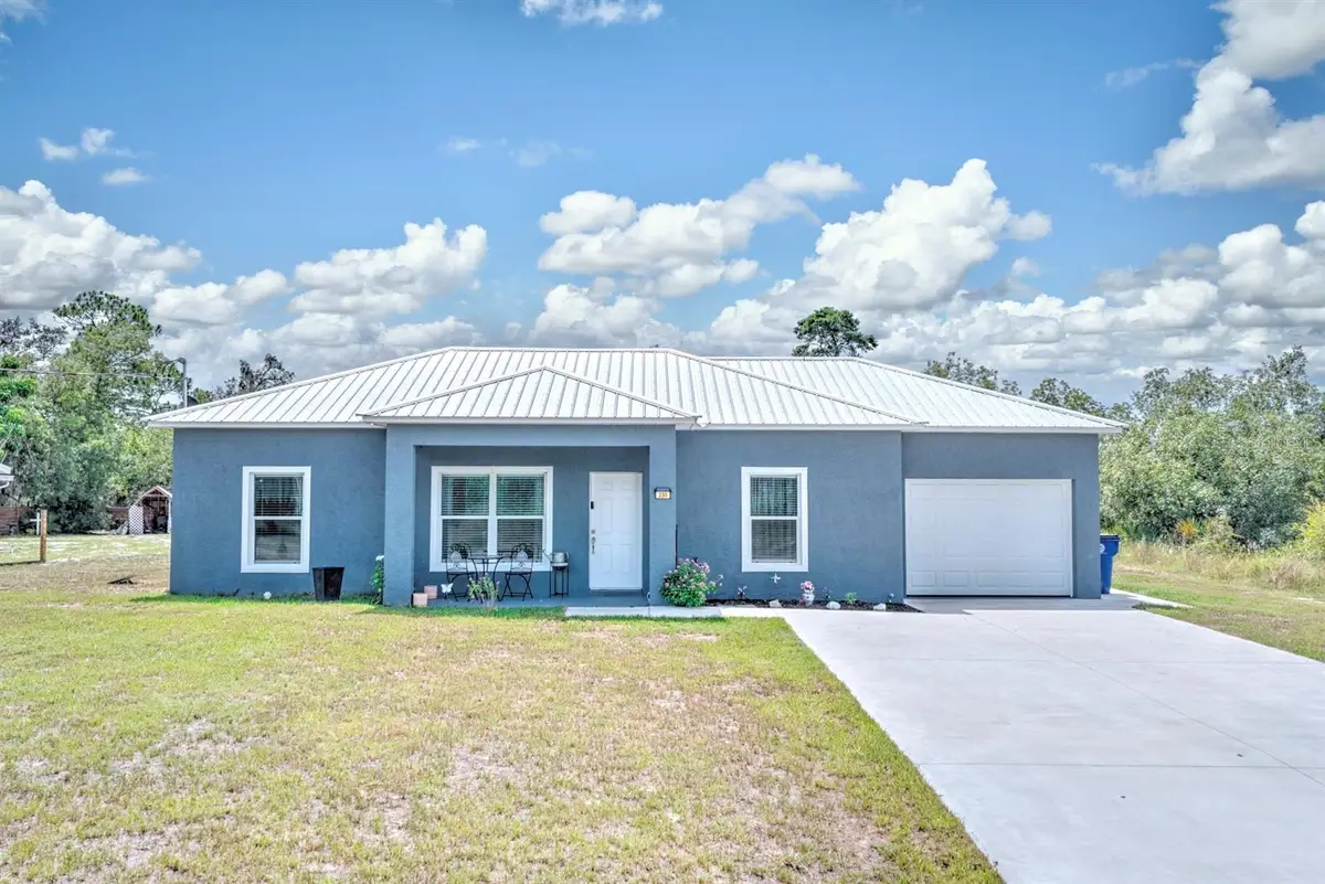 230 E Canal Way Ne, Lake Placid, FL 33852 - #1