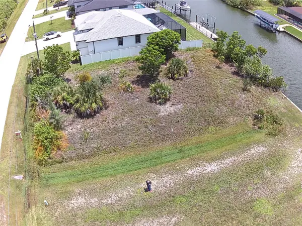 15674 Margo Circle, PORT CHARLOTTE, FL 33981